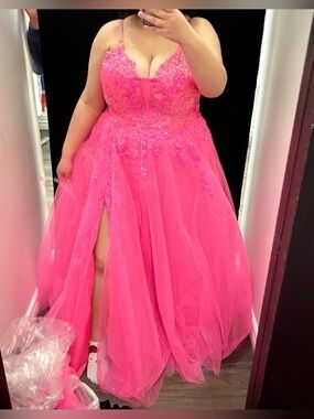 GLS Gloria Hot Pink Prom Gown Plus Size Floral Appliqué 20W–24W range